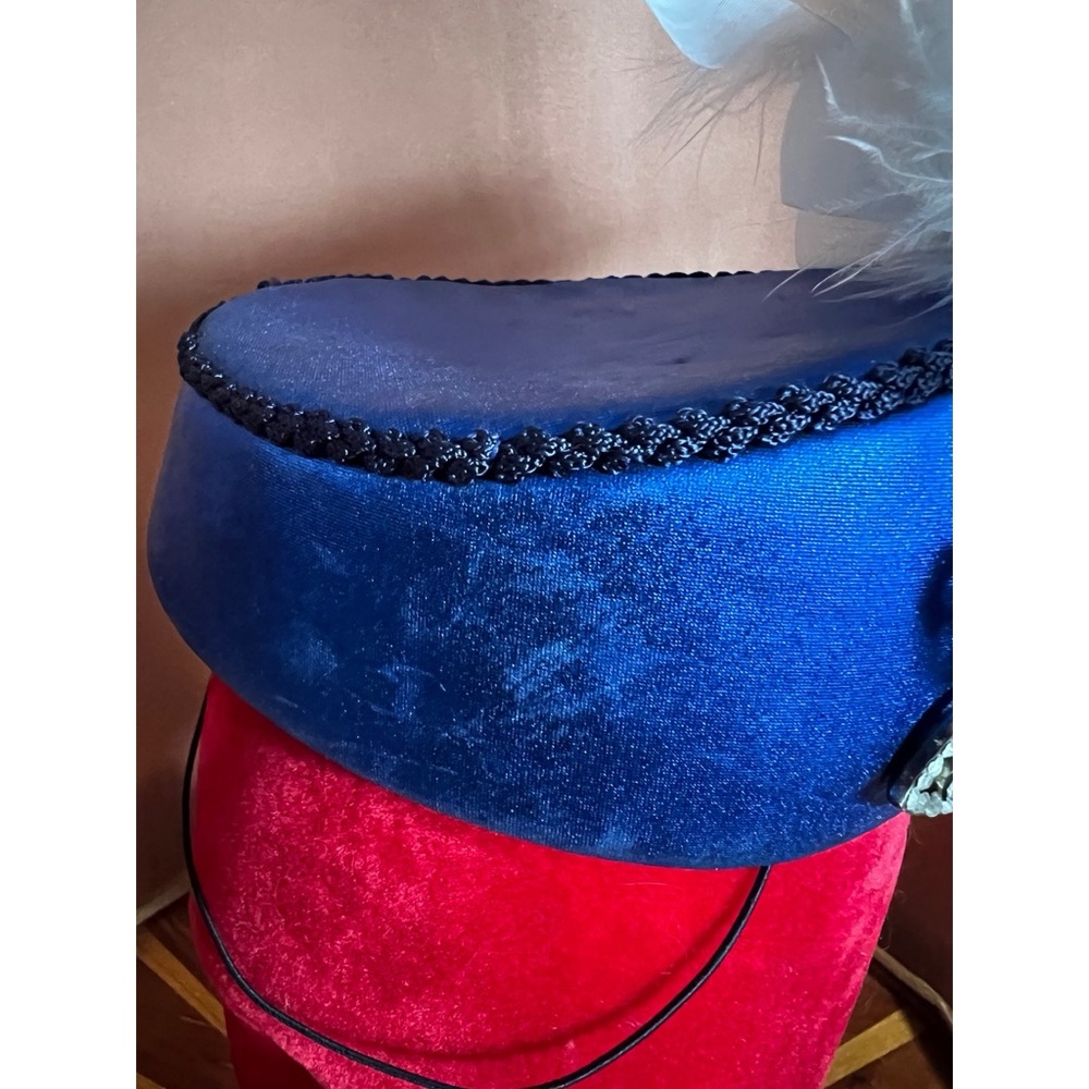 Elegant Blue Vintage Fascinator Hat with White Feather Accent Burlesque - Picture 11 of 16